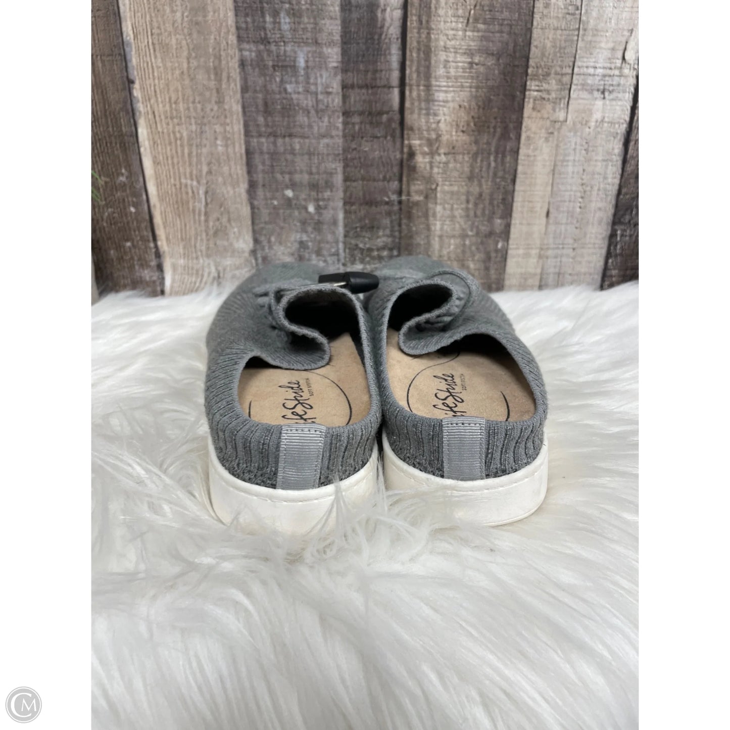 Shoes Flats By Life Stride In Grey, Size: 9.5