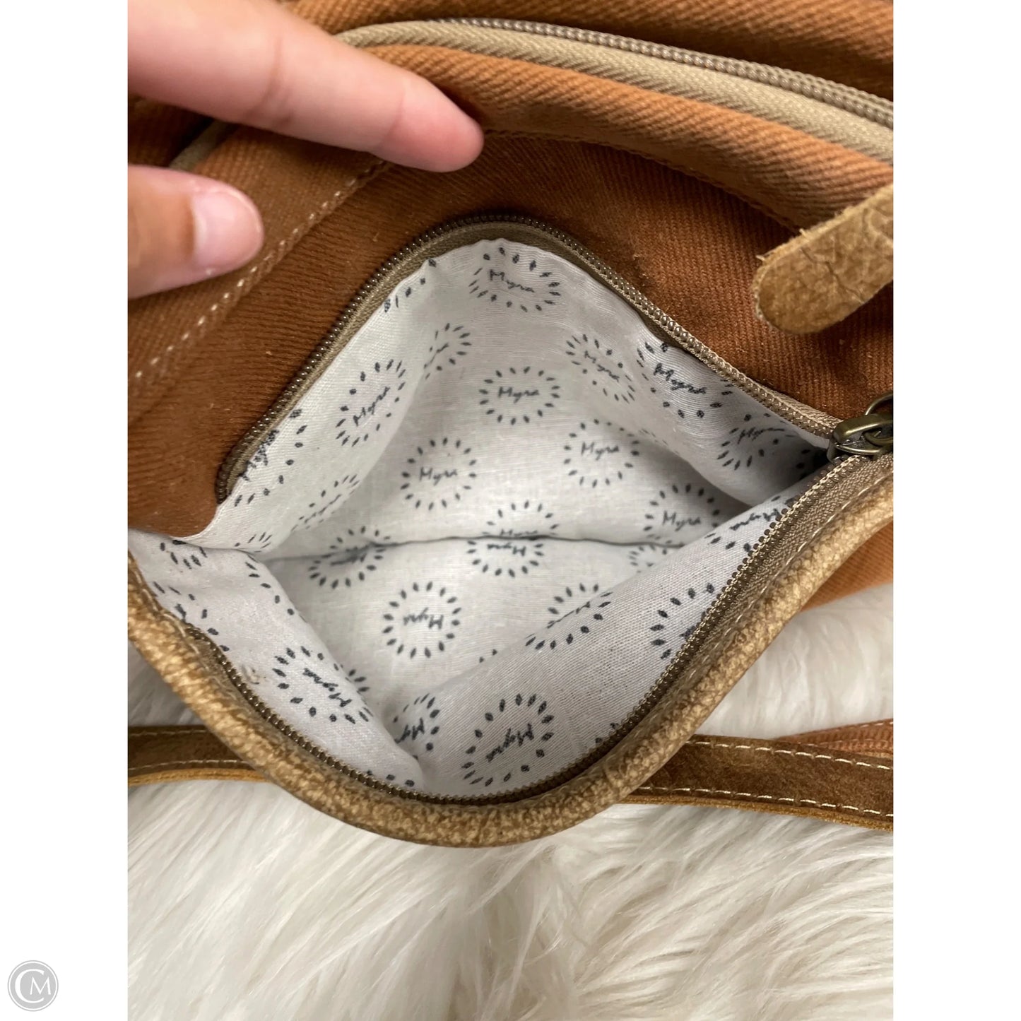 Crossbody By Myra, Size: Medium