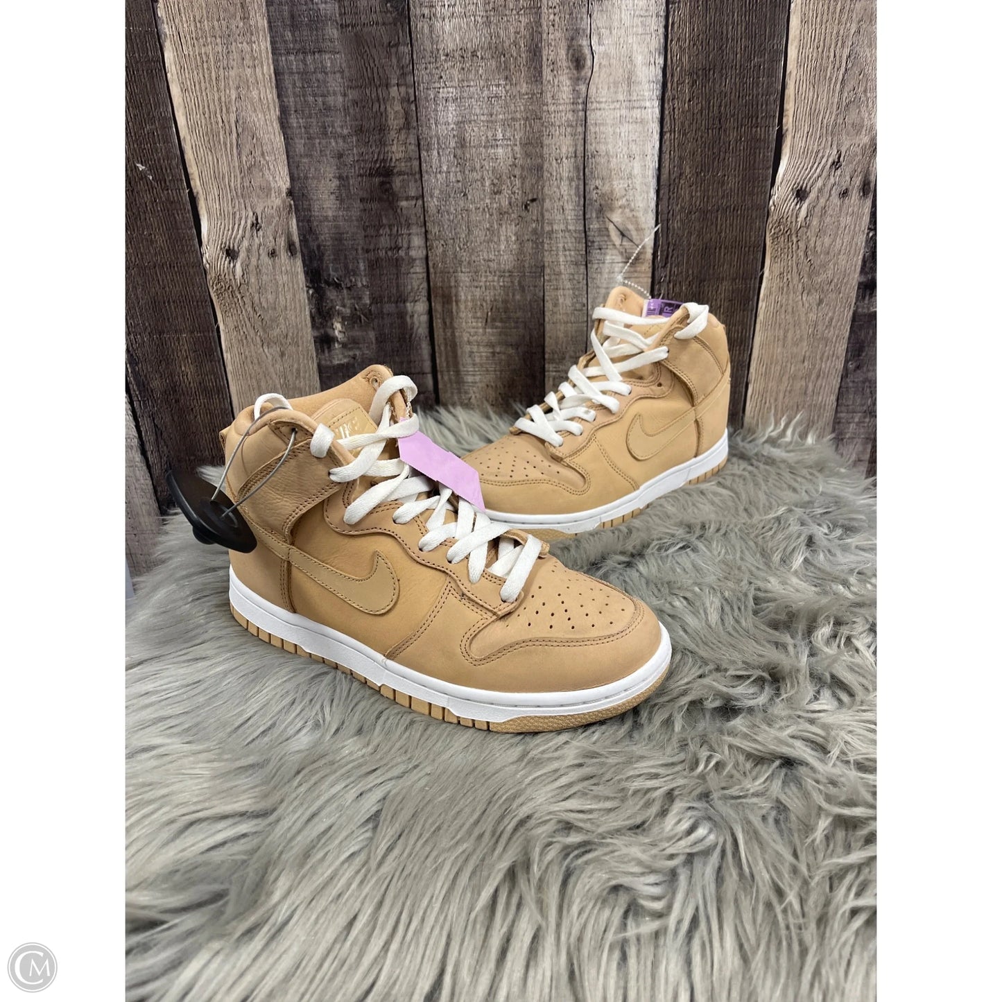 Shoes Athletic By Nike In Tan, Size: 6.5