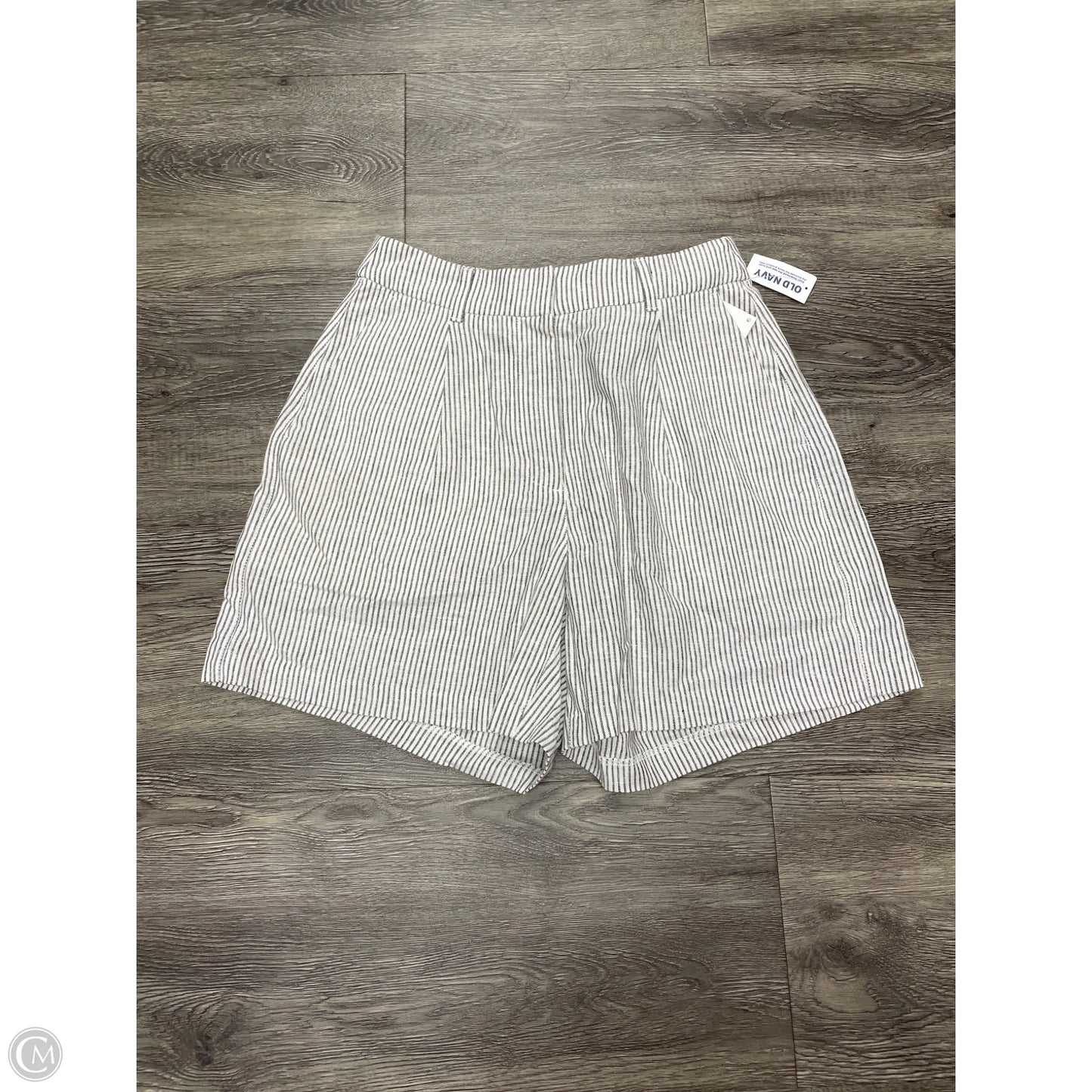 Shorts By Old Navy In Striped Pattern, Size: M