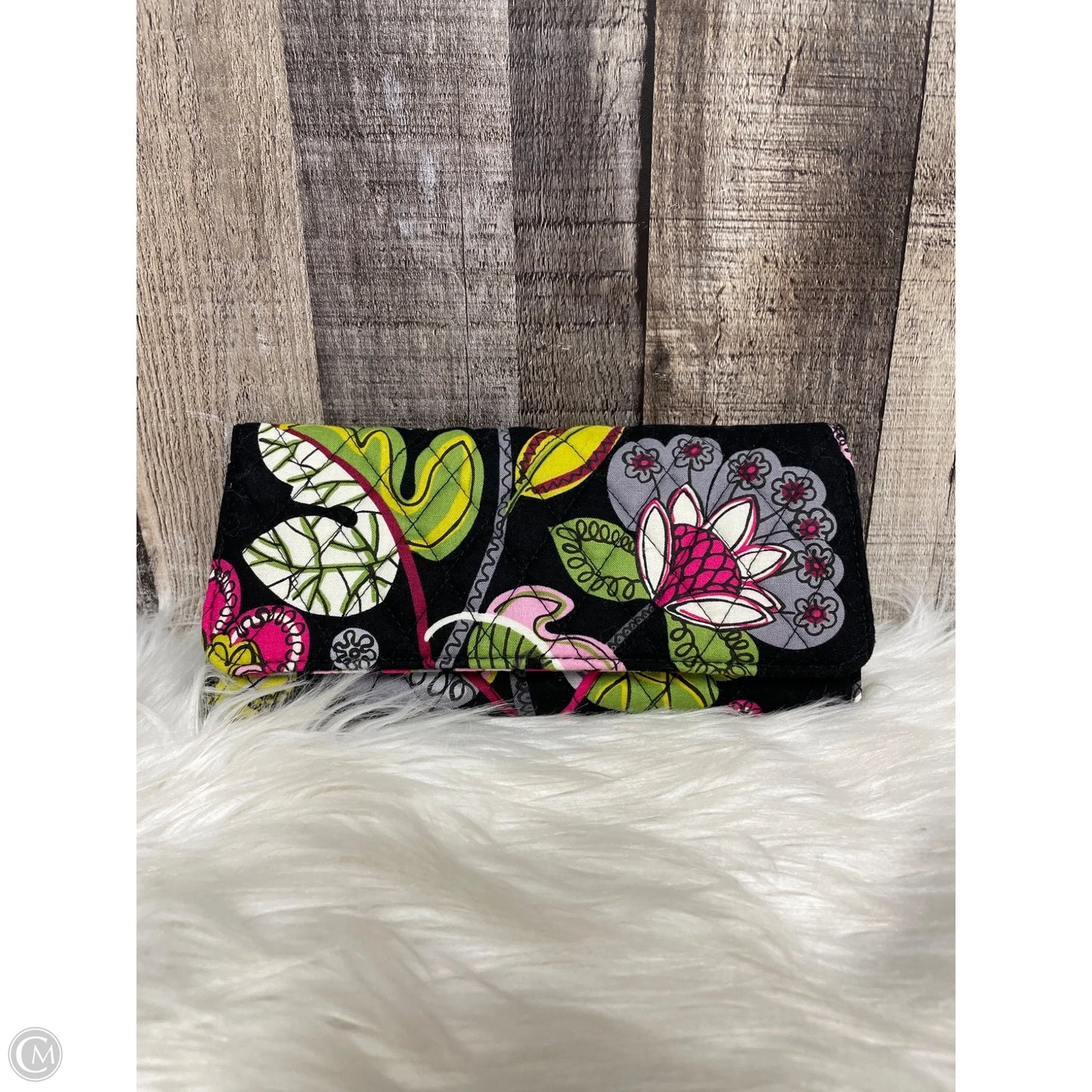 Wristlet By Vera Bradley, Size: Medium