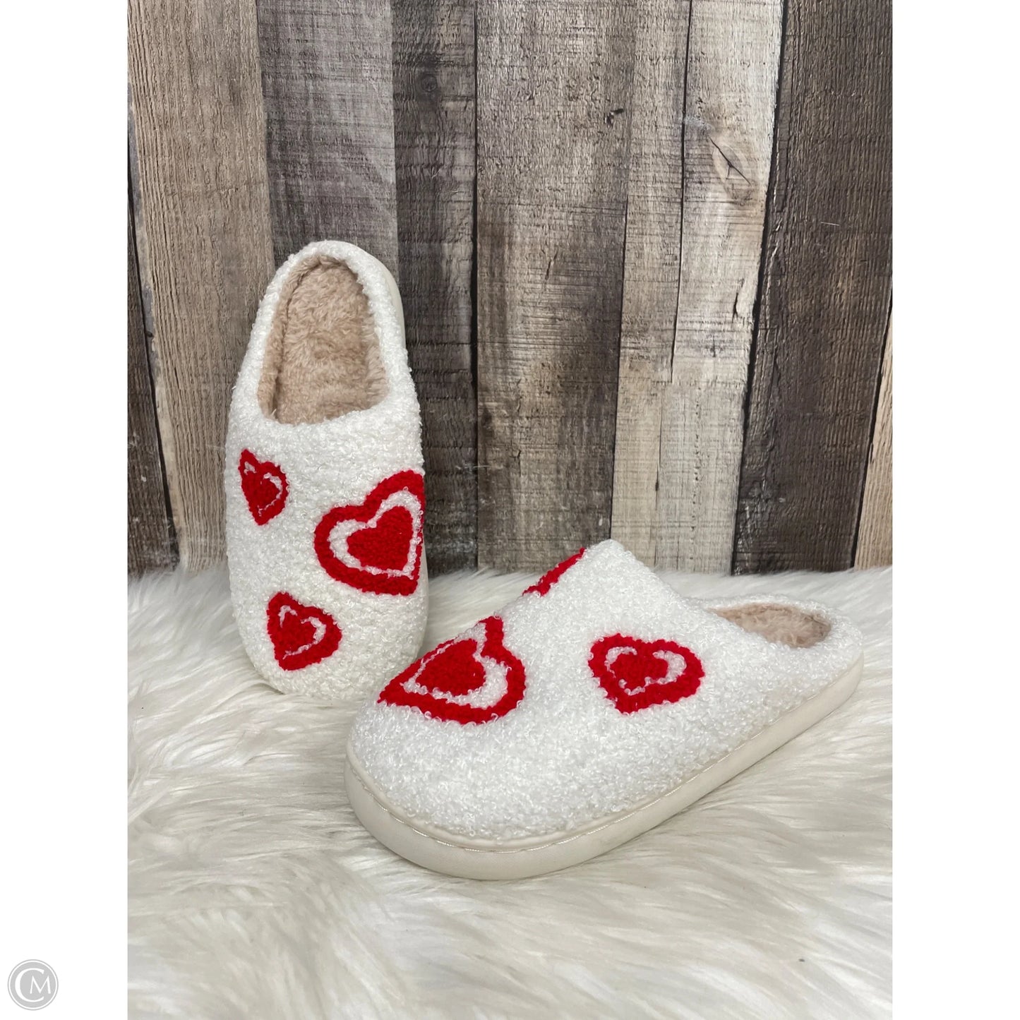 Slippers By Cmf In Red & White