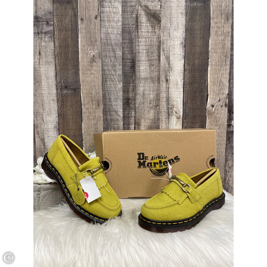 Shoes Flats By Dr Martens In Green, Size: 7