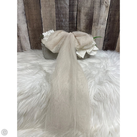Accessory Label By A New Day