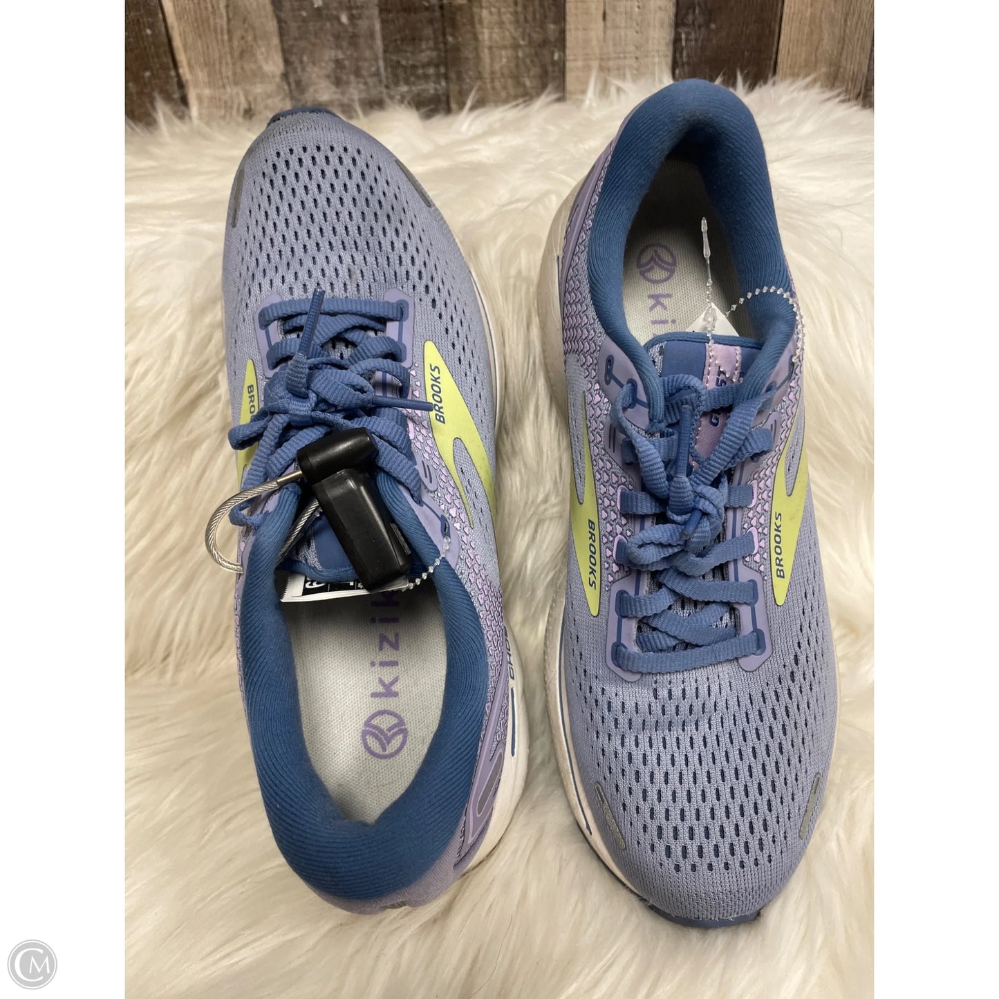 Shoes Athletic By Brooks In Blue, Size: 8.5