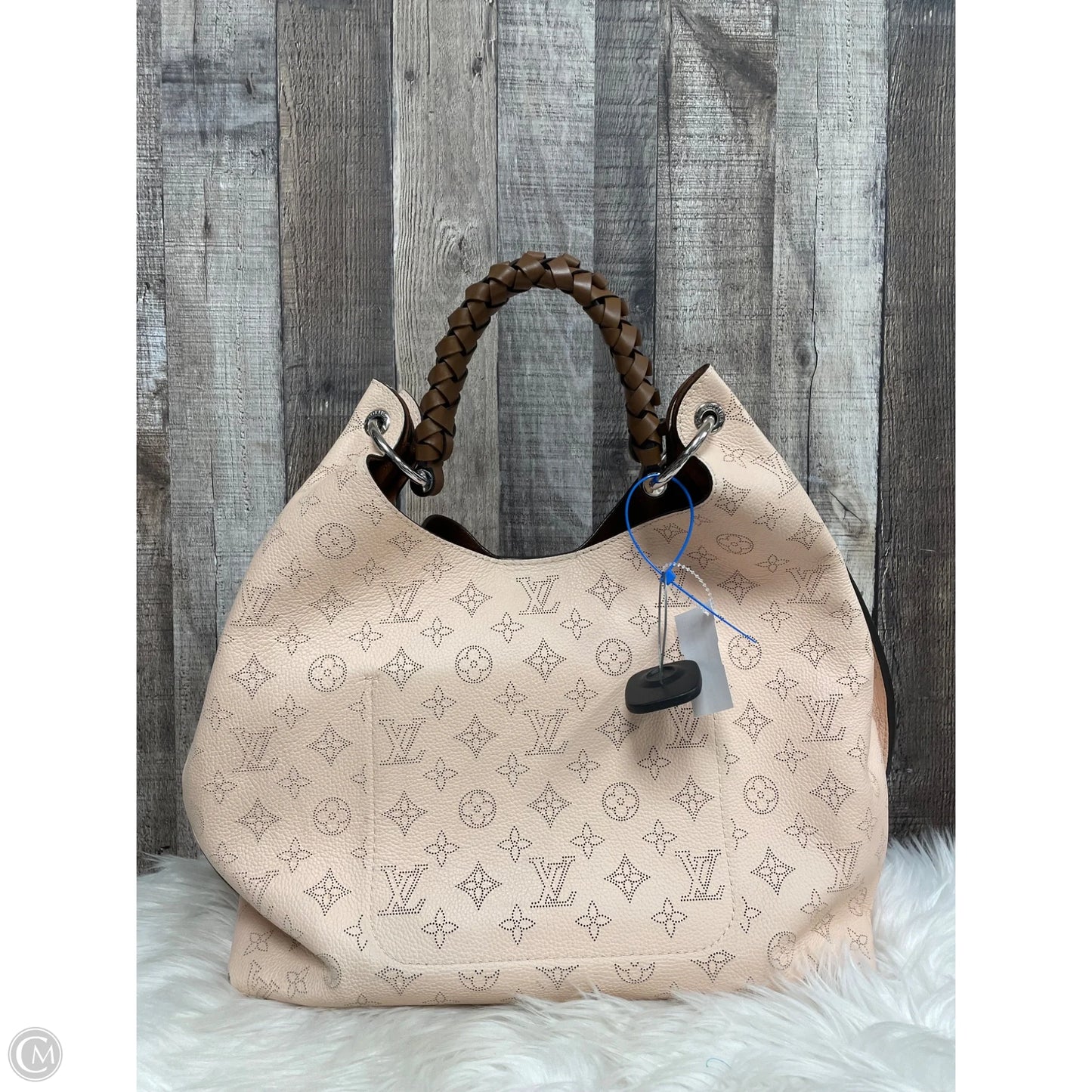 Handbag Luxury Designer By Louis Vuitton, Size: Large