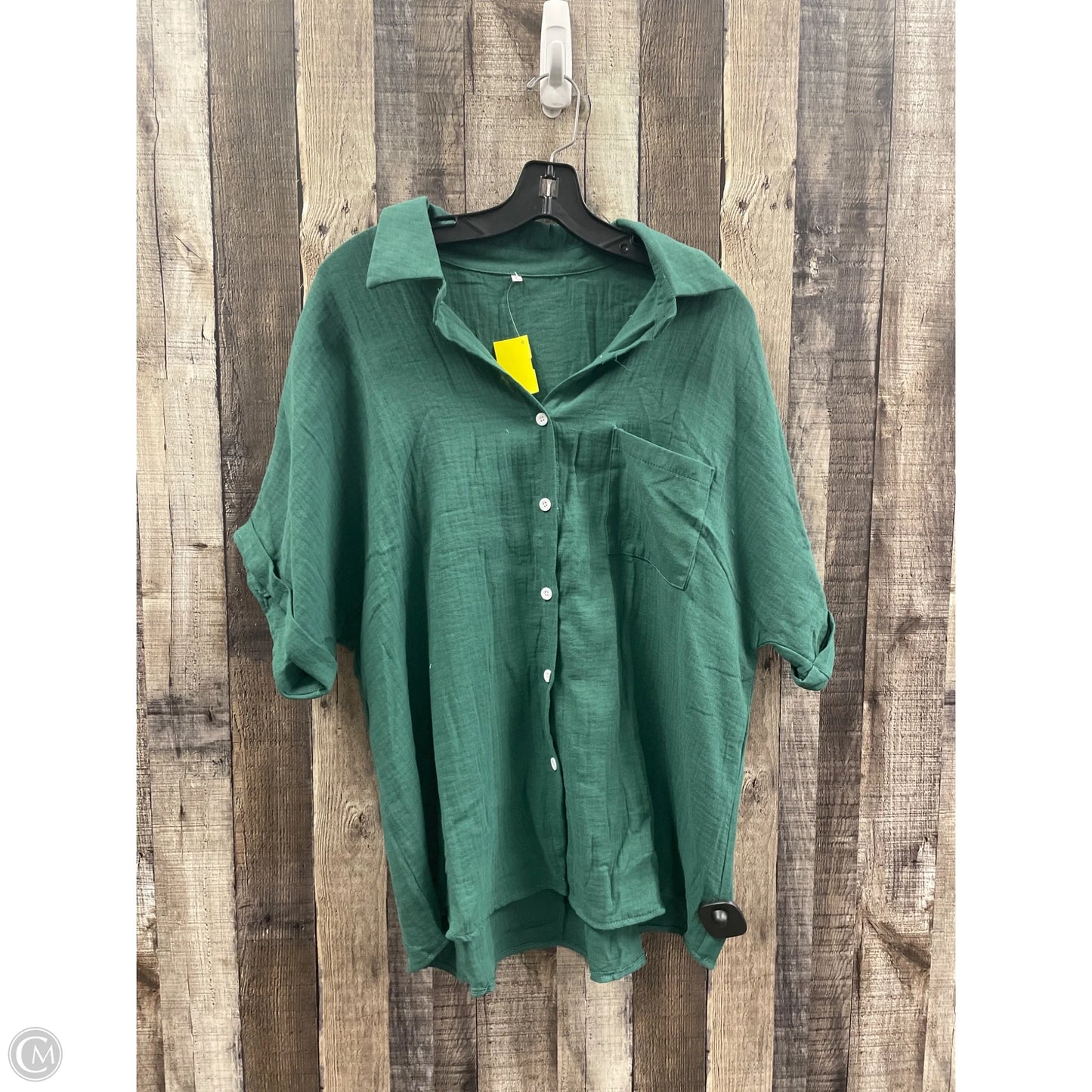 Top Short Sleeve By Cmf In Green, Size: Xl