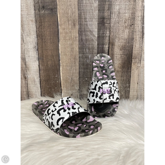 Sandals Flats By P448 In Camouflage Print, Size: 8