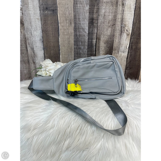 Crossbody By Cmf, Size: Medium