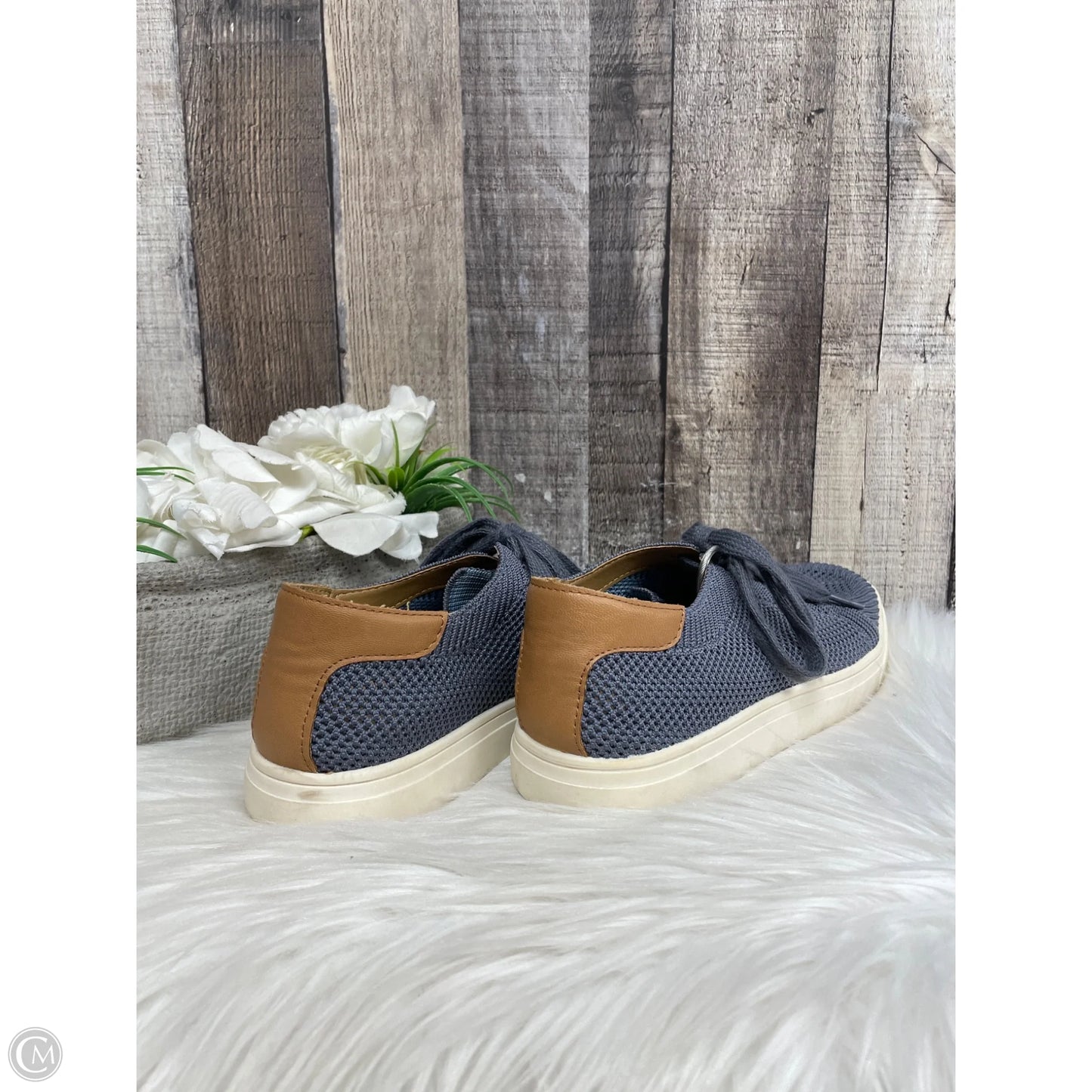 Shoes Sneakers By Lucky Brand In Blue, Size: 6.5