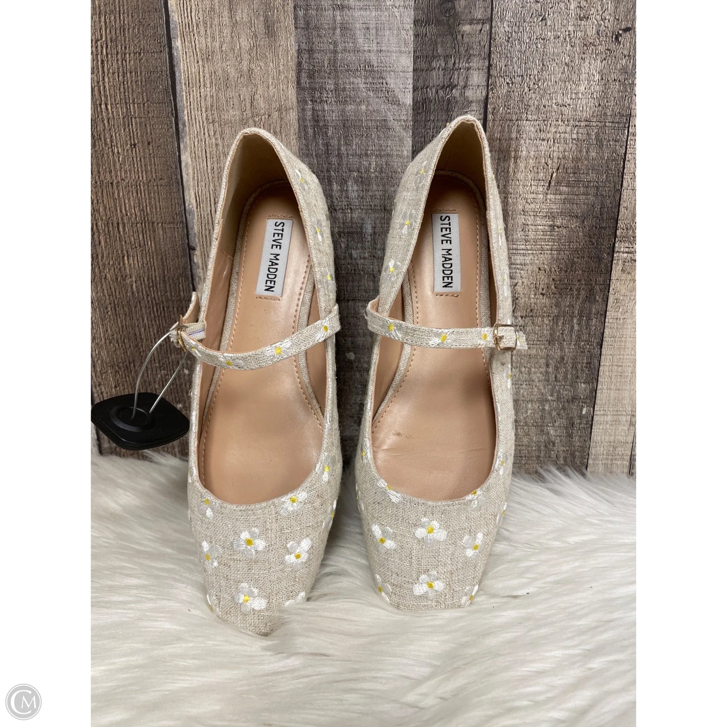 Shoes Flats By Steve Madden In Beige, Size: 8.5