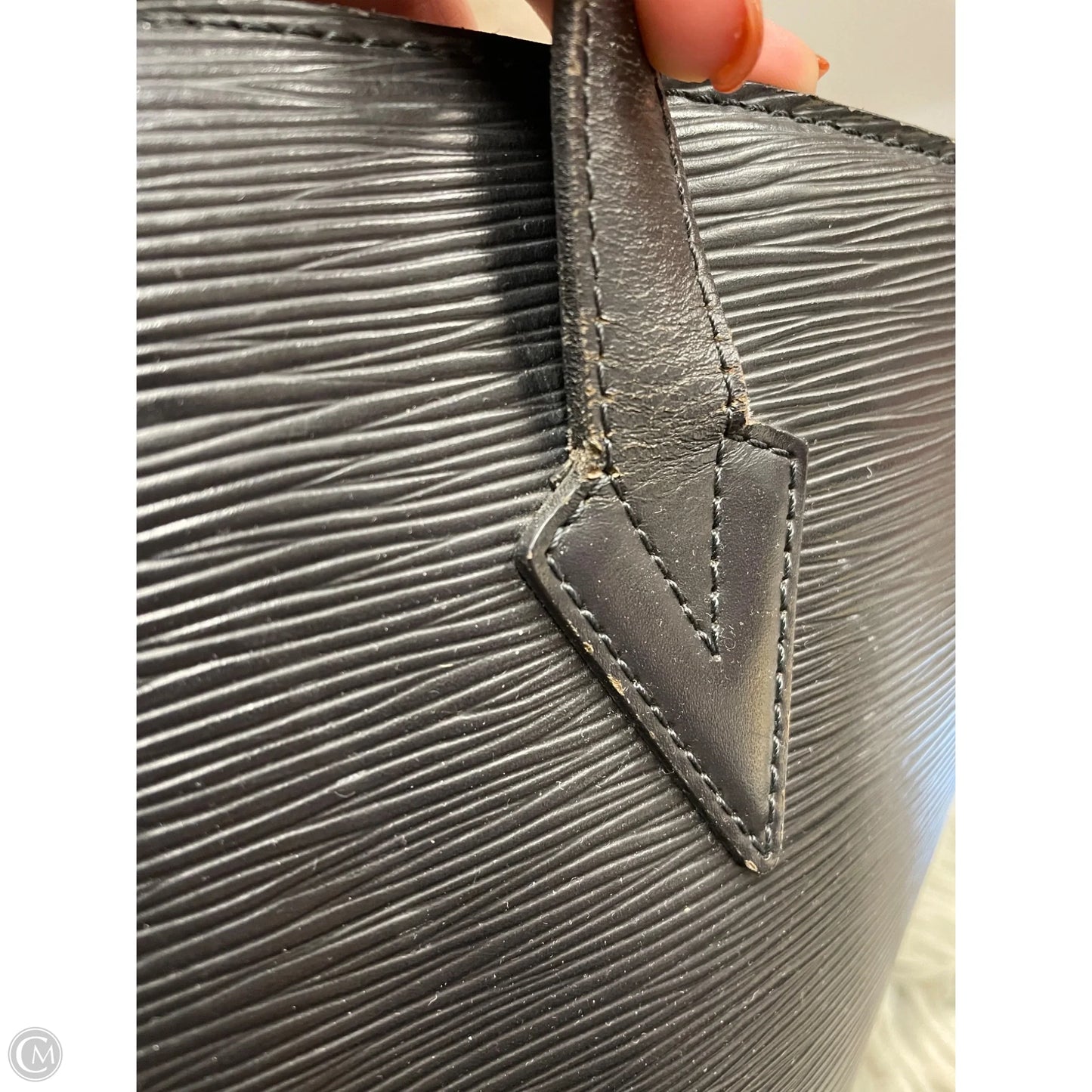 Handbag Luxury Designer By Louis Vuitton, Size: Large