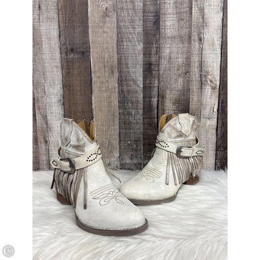 Boots Western By Cme In Ivory, Size: 7.5