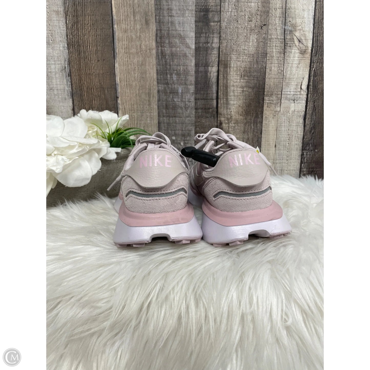 Shoes Athletic By Nike In Pink, Size: 6.5