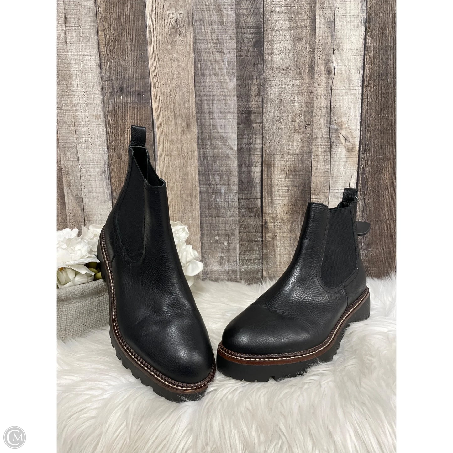 Boots Ankle Flats By Caslon In Black, Size: 8.5
