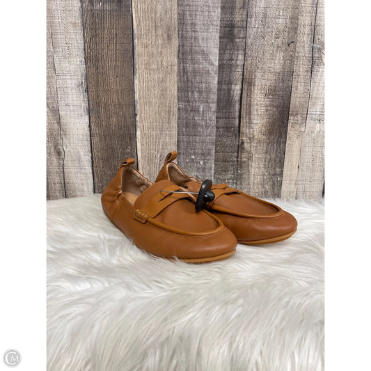 Shoes Flats By Fitflop In Brown, Size: 8.5