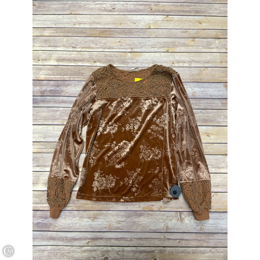Top Long Sleeve By Cme In Tan, Size: S