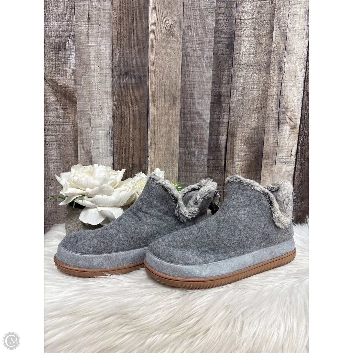 Slippers By Cme In Grey, Size: 7.5