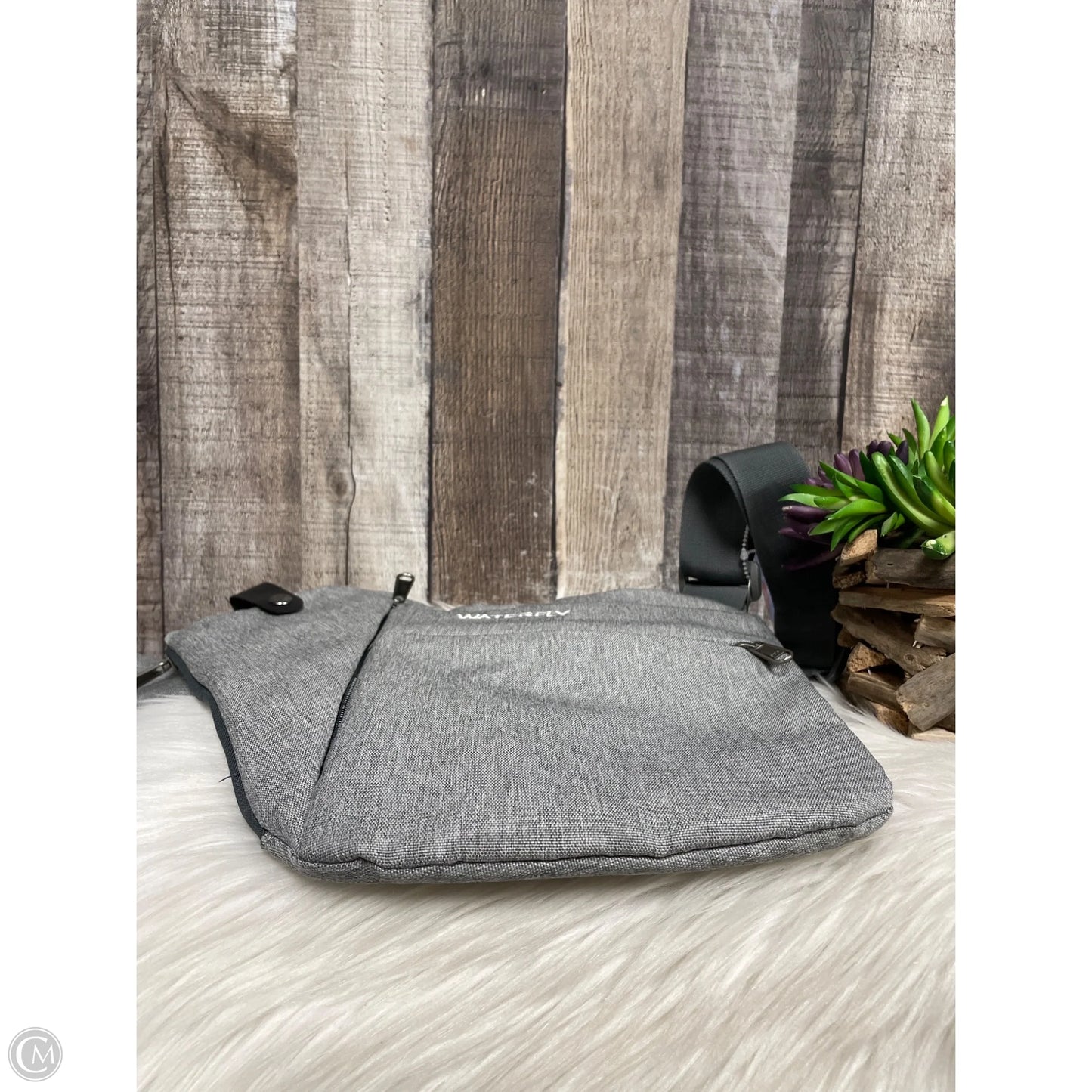 Crossbody By Cme, Size: Large