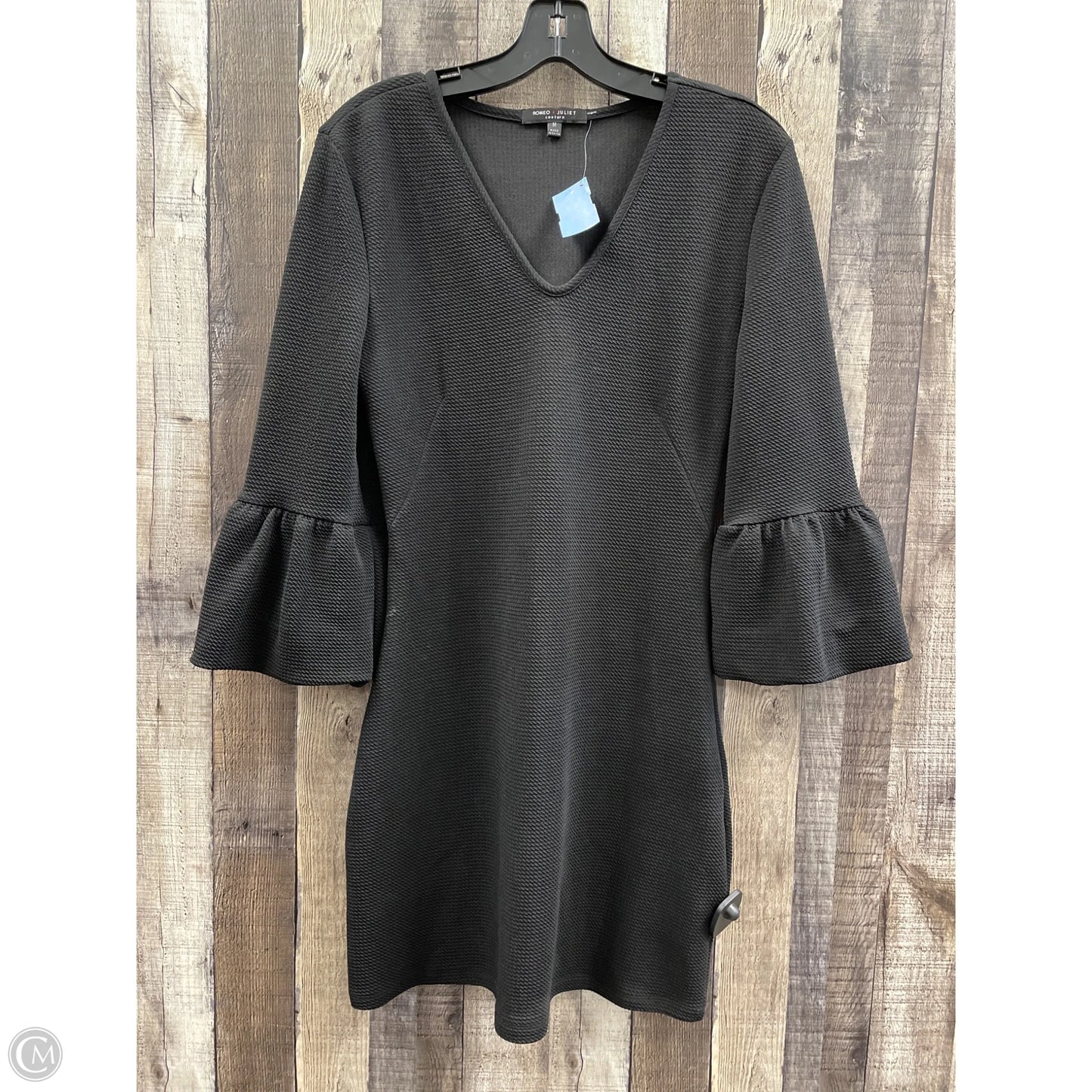 Dress Casual Short By Romeo And Juliet In Black, Size: M