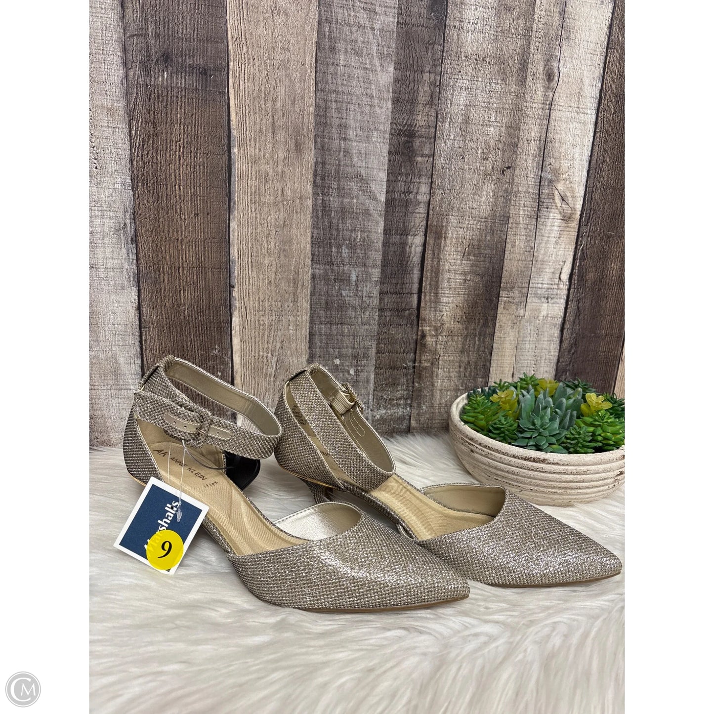 Shoes Heels Kitten By Anne Klein In Gold, Size: 9