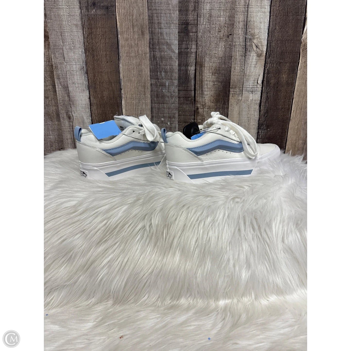 Shoes Sneakers By Vans In Cream, Size: 7