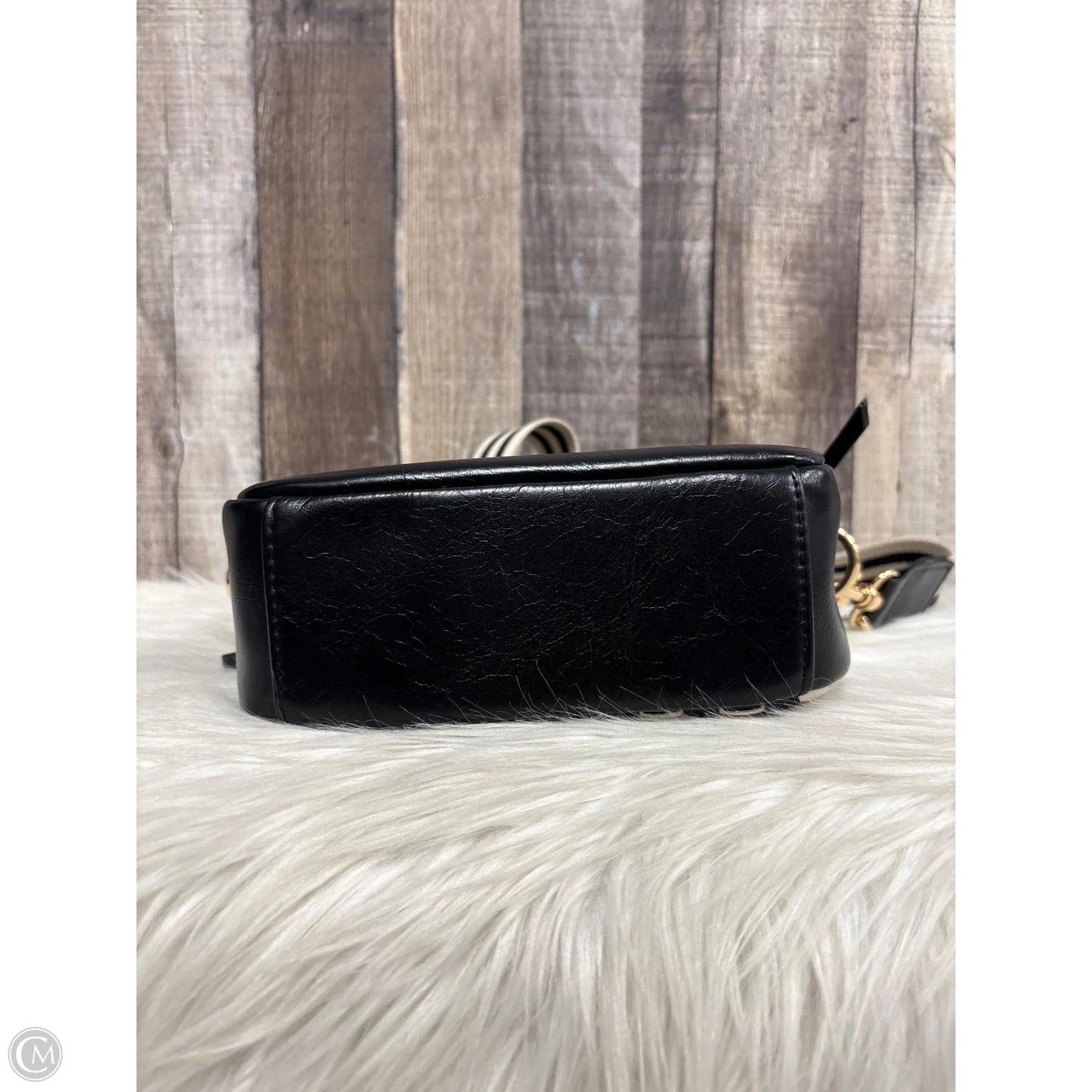 Crossbody By Universal Thread, Size: Medium