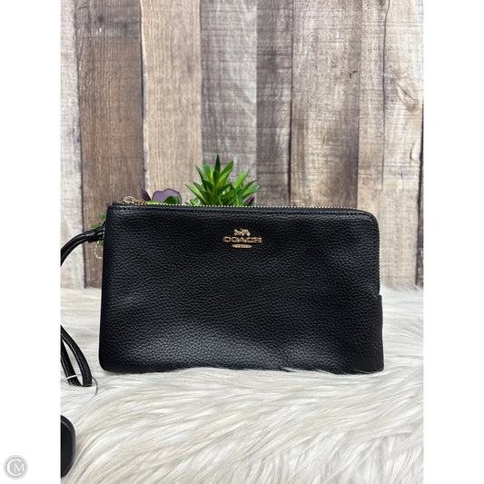 Wristlet Designer By Coach, Size: Large