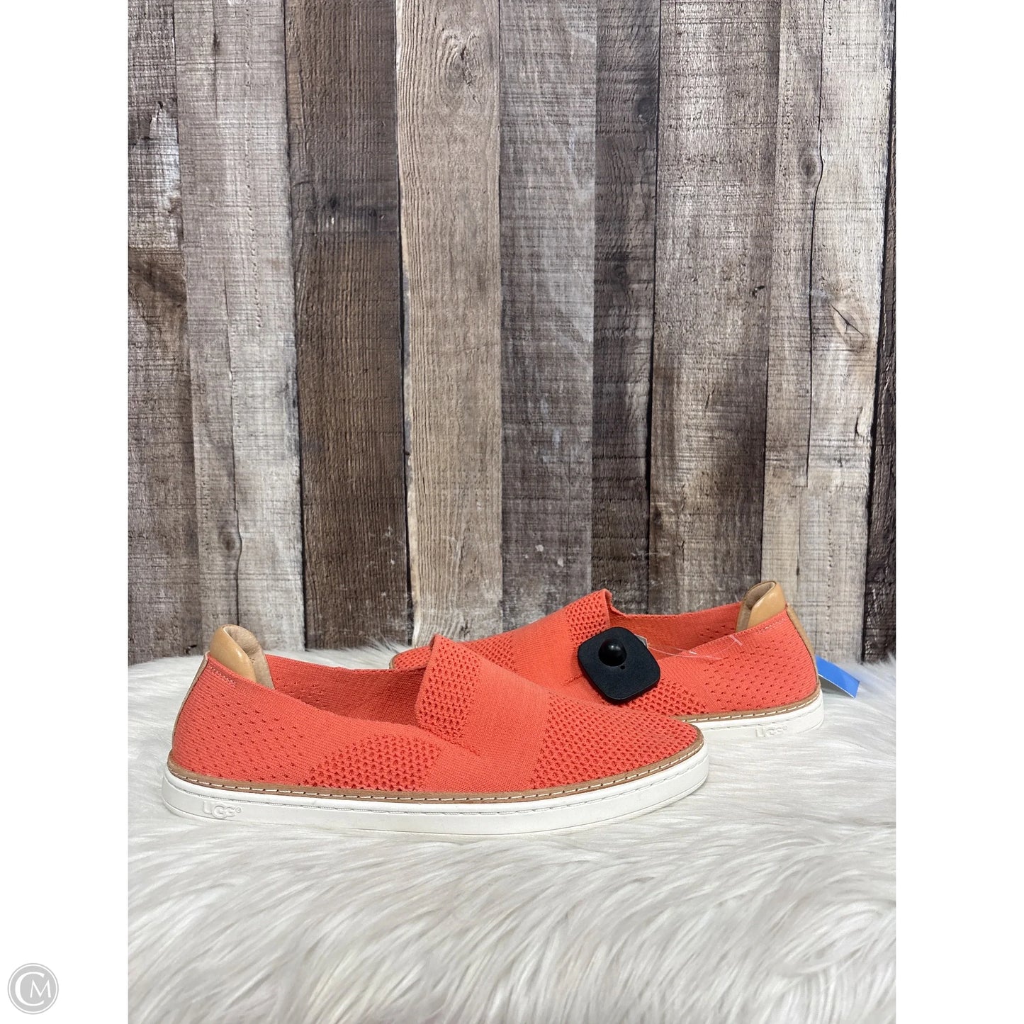 Shoes Designer By Ugg In Peach, Size: 9.5