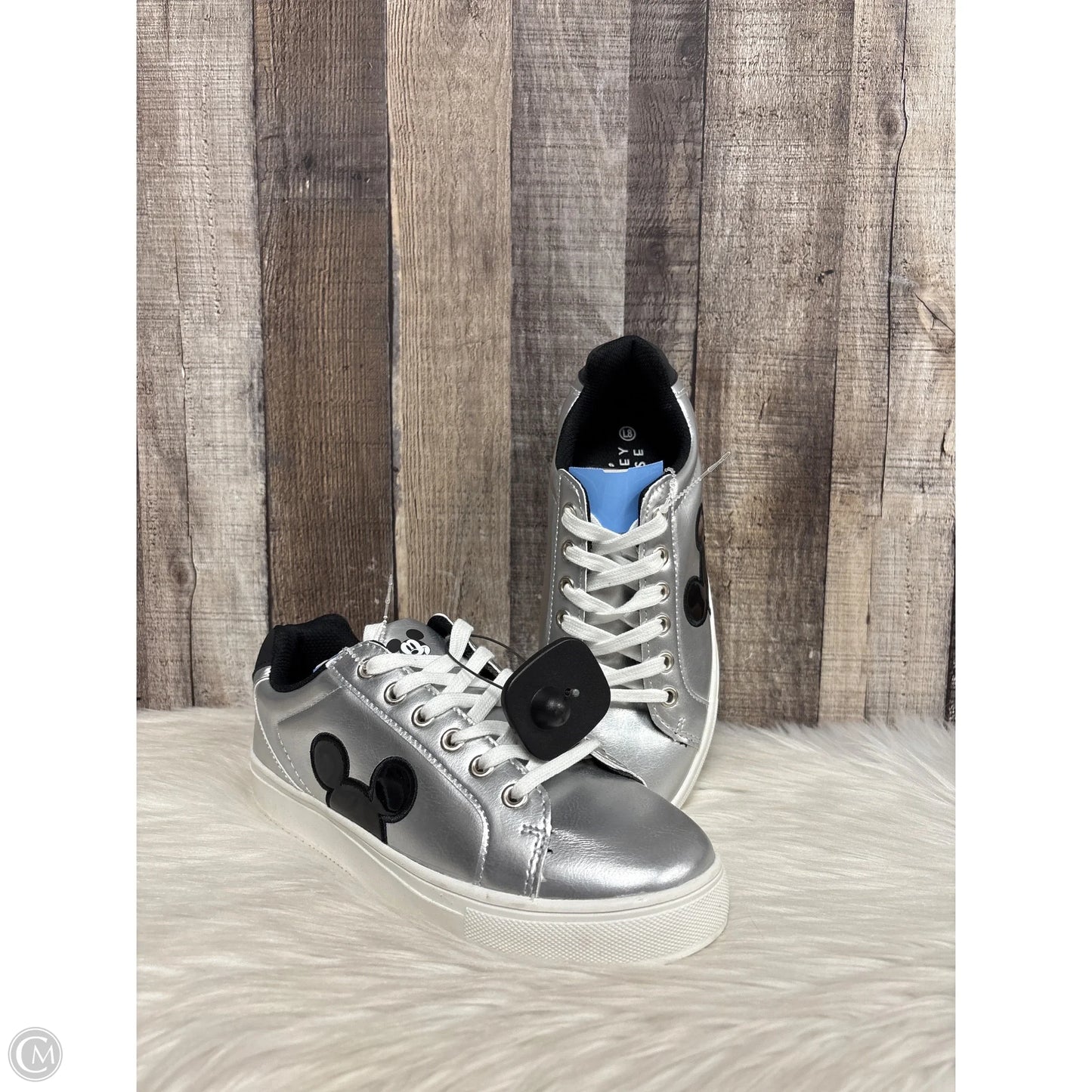 Shoes Sneakers By Disney In Silver, Size: 8