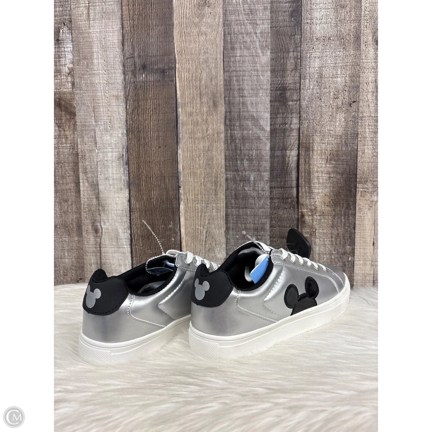 Shoes Sneakers By Disney In Silver, Size: 8
