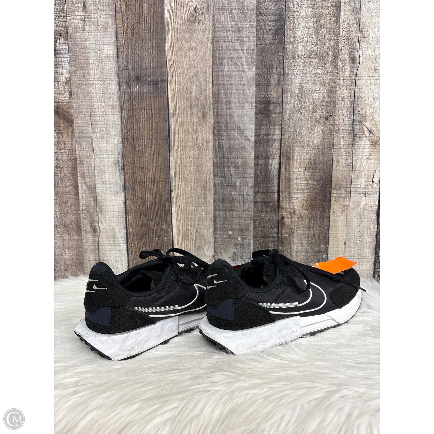 Shoes Athletic By Nike In Black, Size: 8