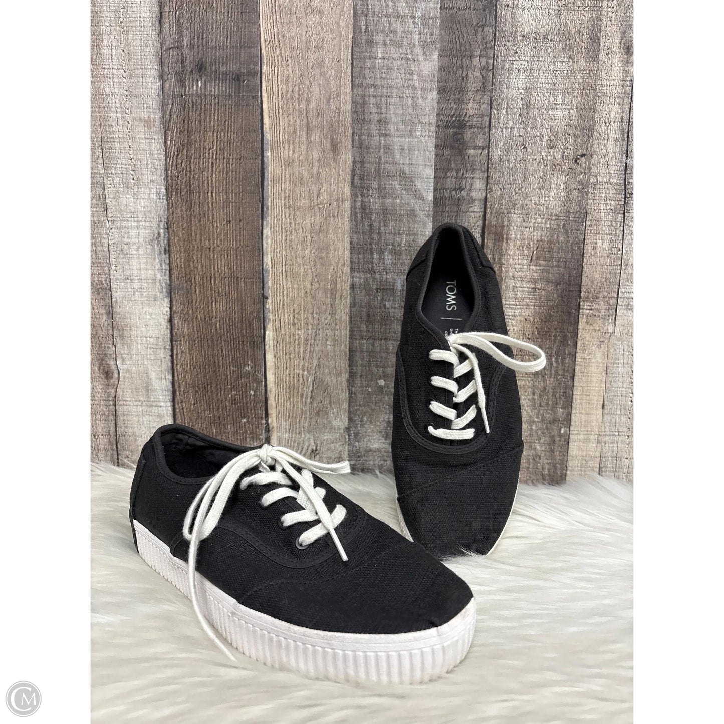 Shoes Sneakers By Toms In Black, Size: 7.5