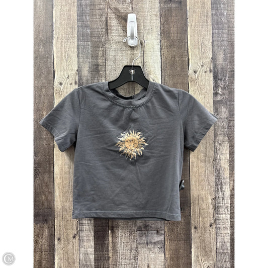 Top Short Sleeve By Dazy In Grey, Size: S