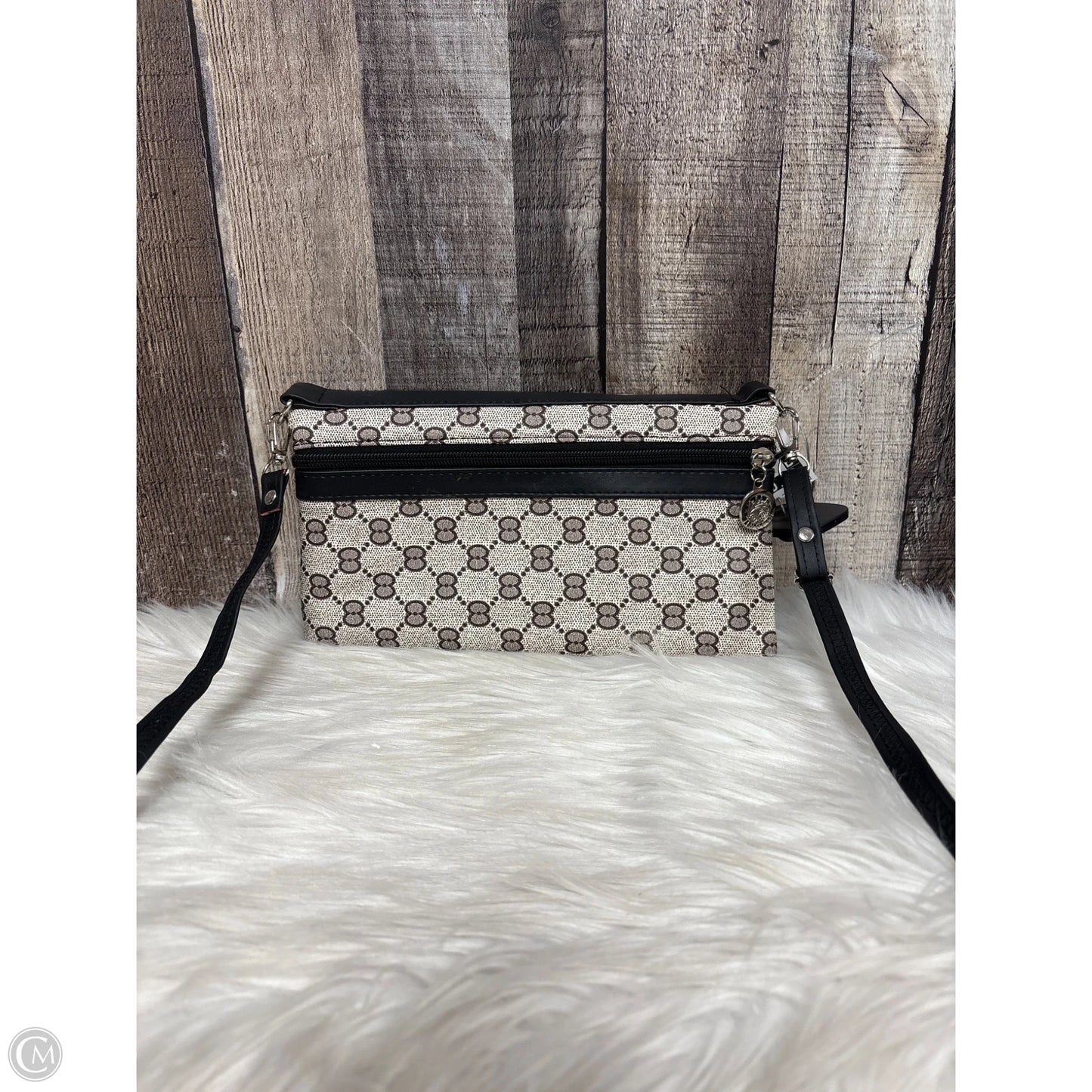 Crossbody By Cme, Size: Medium