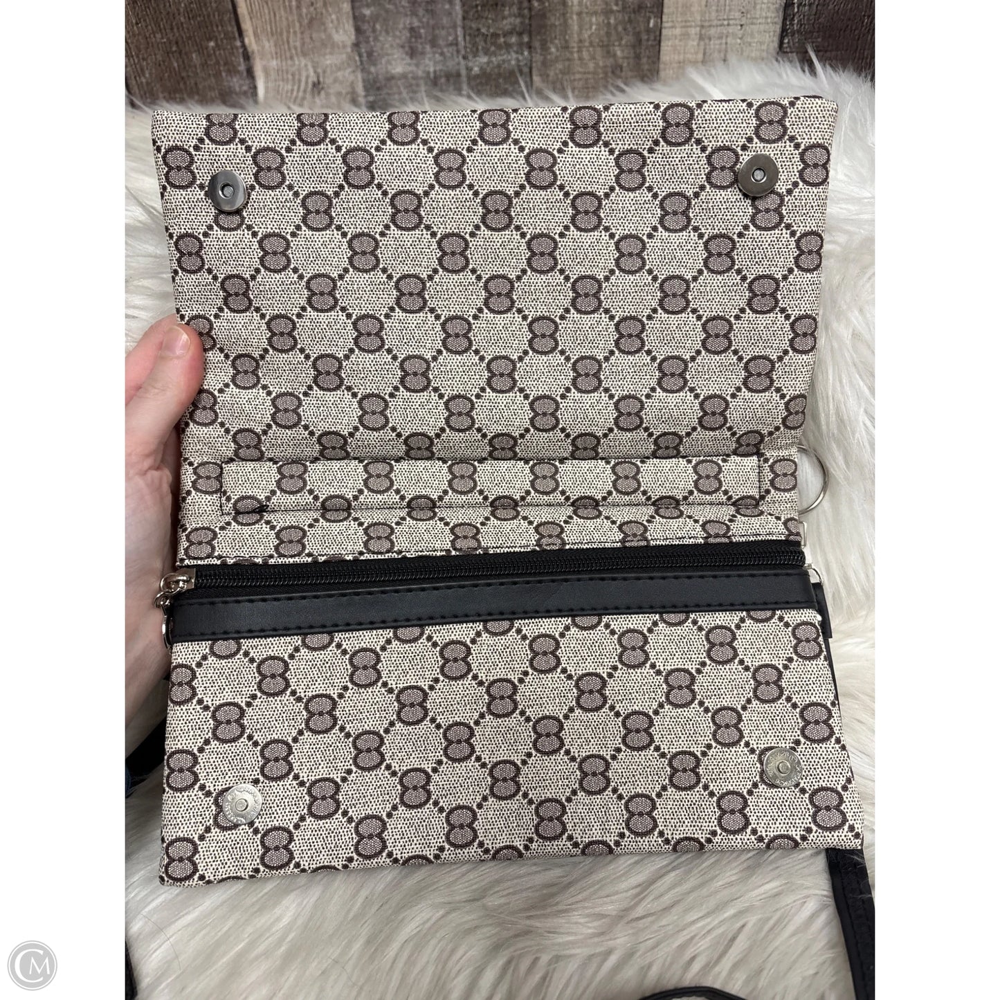 Crossbody By Cme, Size: Medium