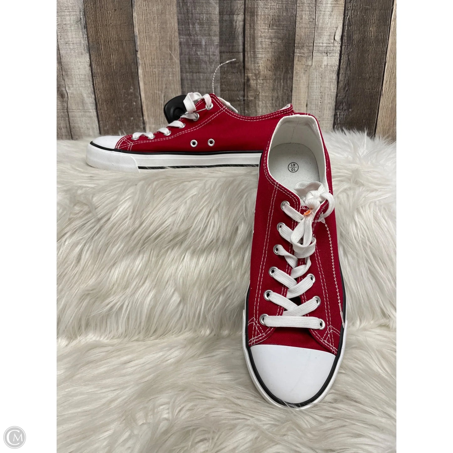 Shoes Sneakers By Cmf In Red, Size: 10