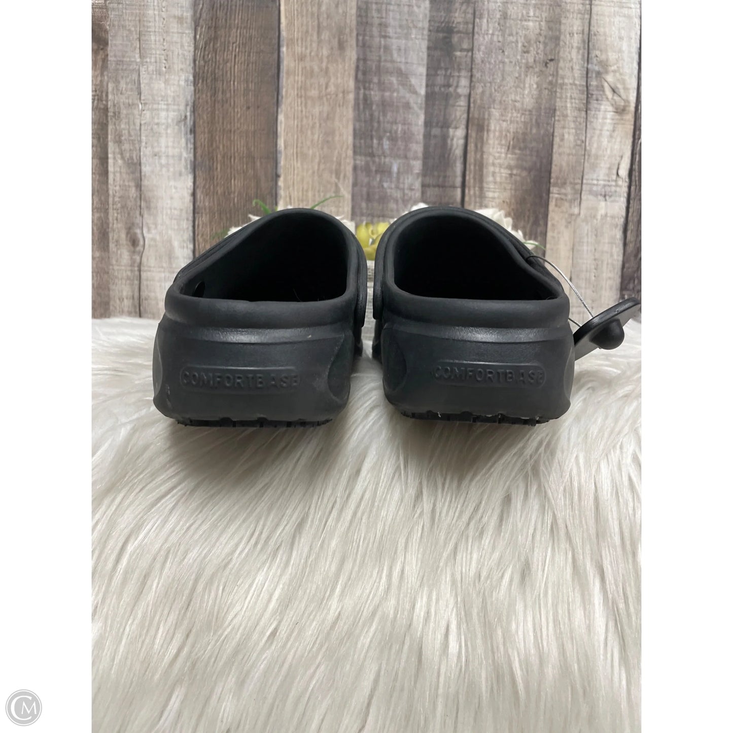 Shoes Flats By Merrell In Black, Size: 10