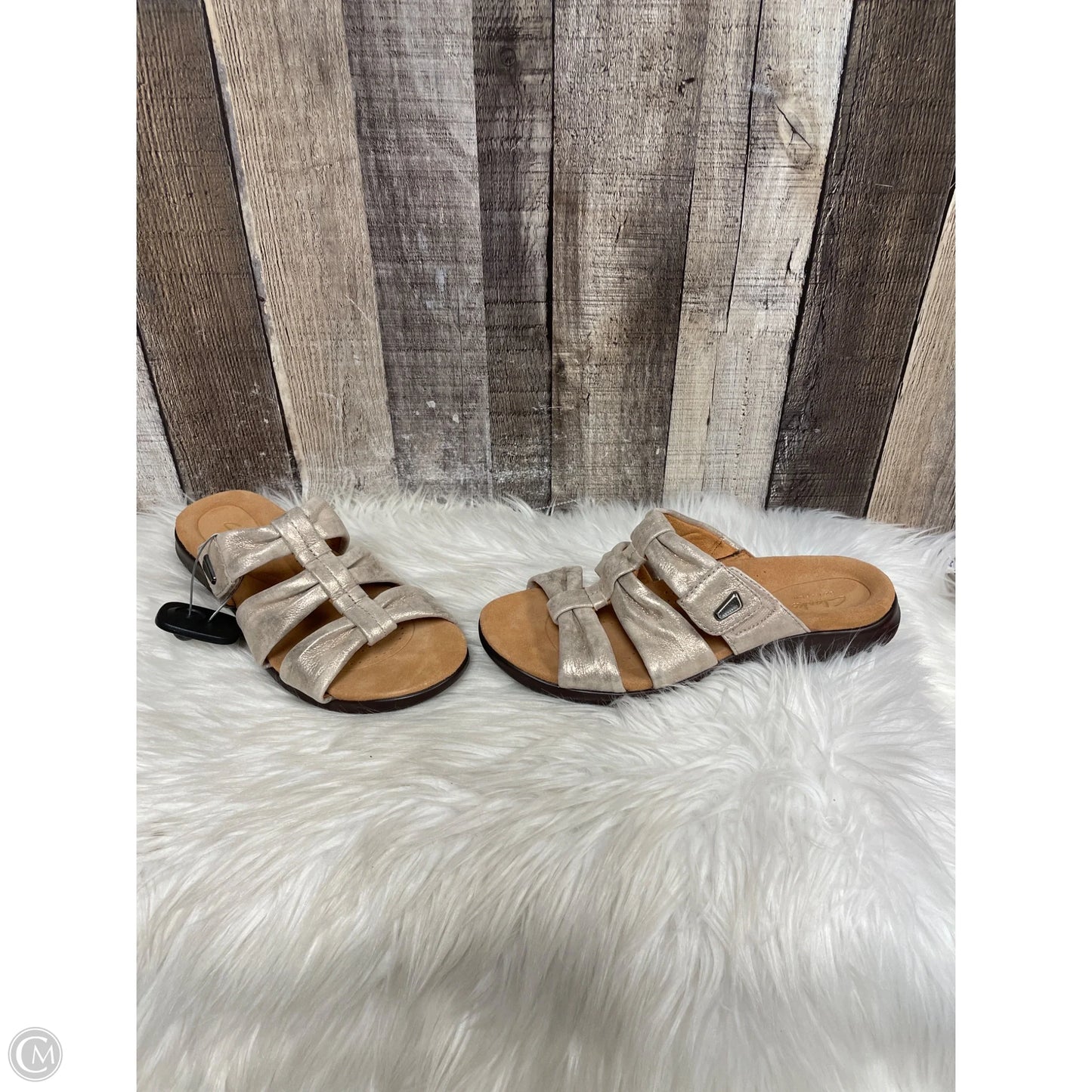 Sandals Flats By Clarks In Gold, Size: 7.5