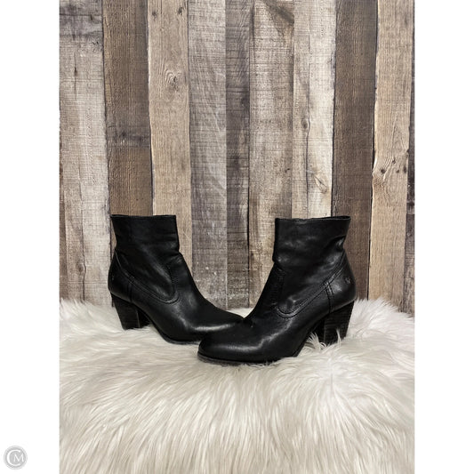 Boots Designer By Frye In Black, Size: 9