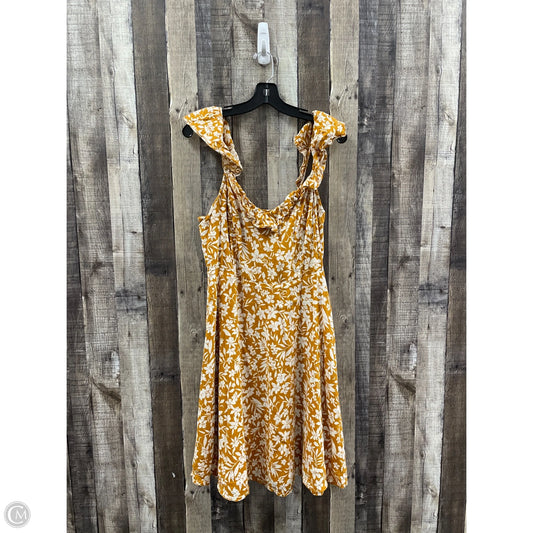 Dress Casual Midi By Old Navy In Gold & White, Size: L