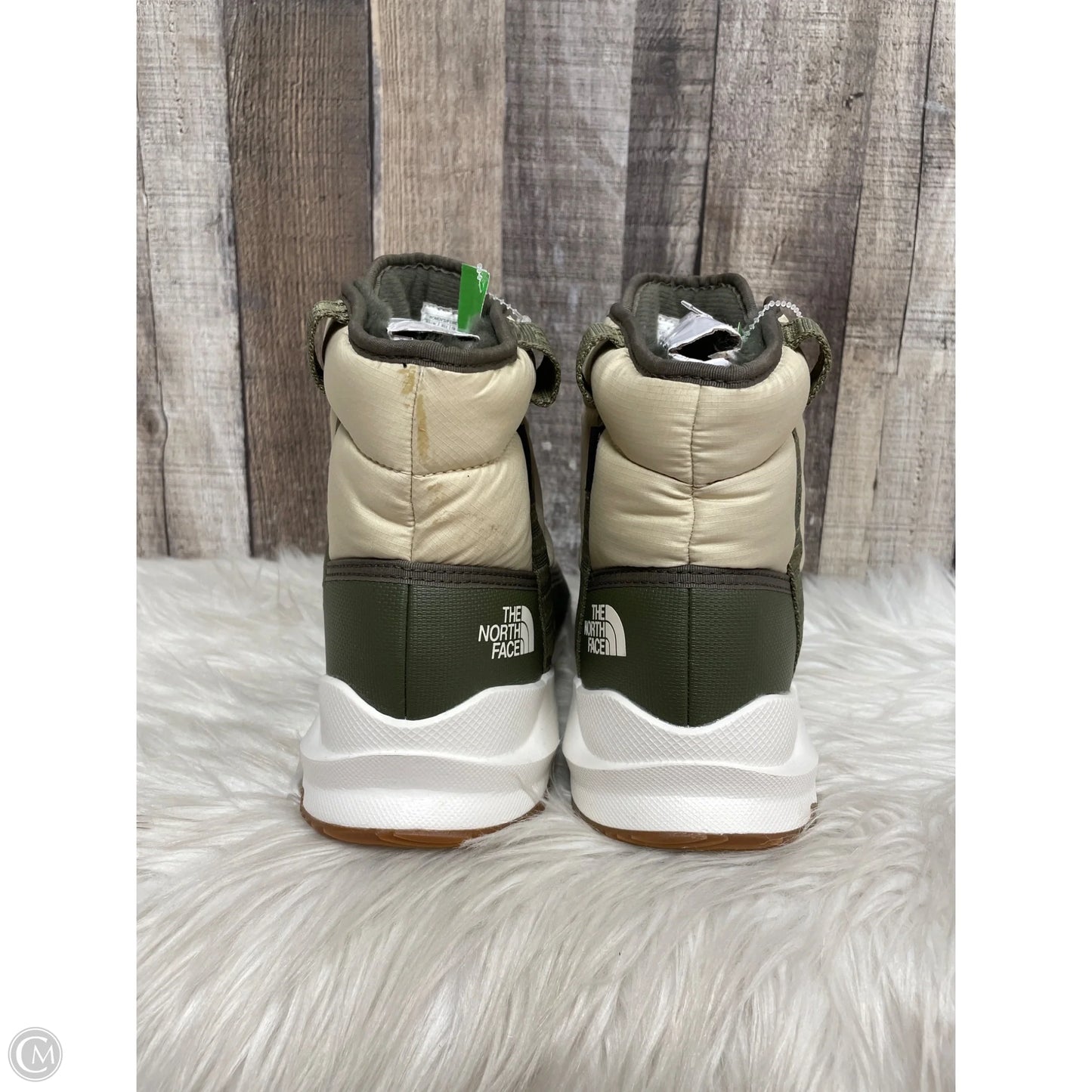 Boots Snow By The North Face In Green, Size: 9