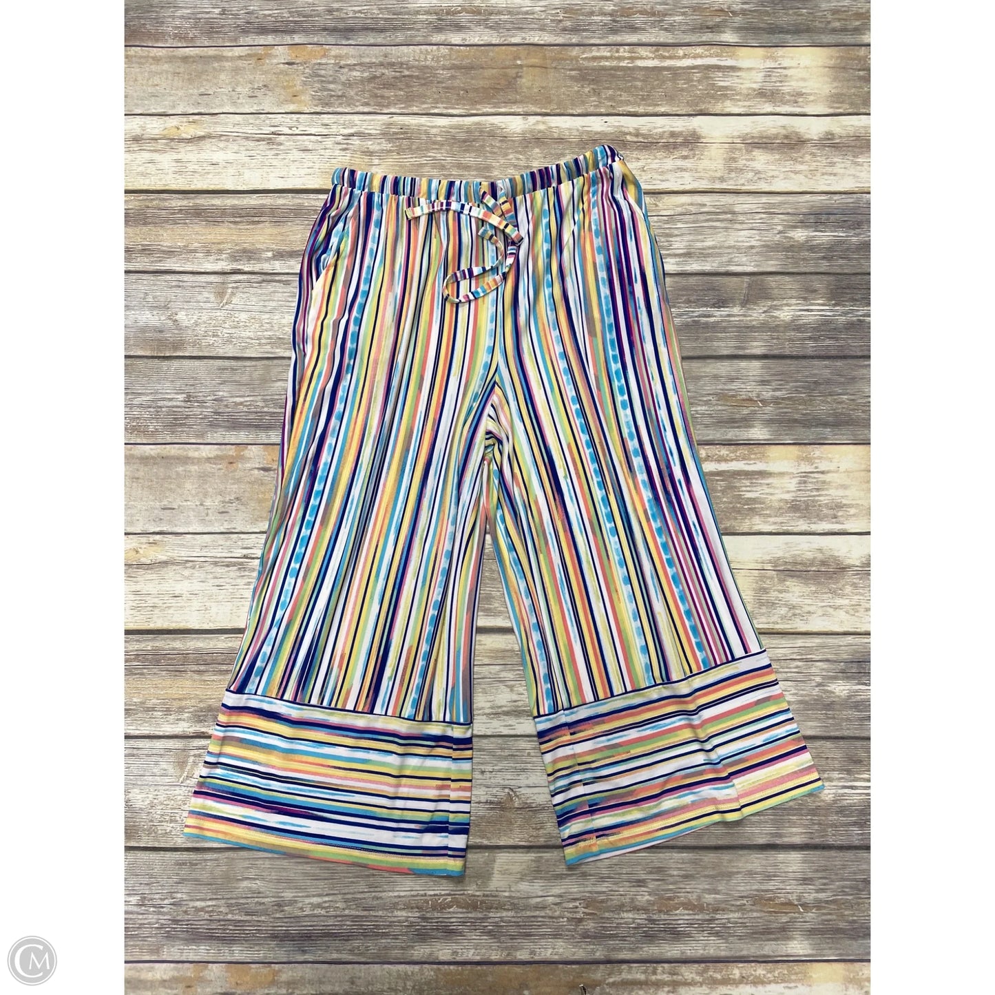 Pants Cropped By Nina Leonard In Striped Pattern, Size: M
