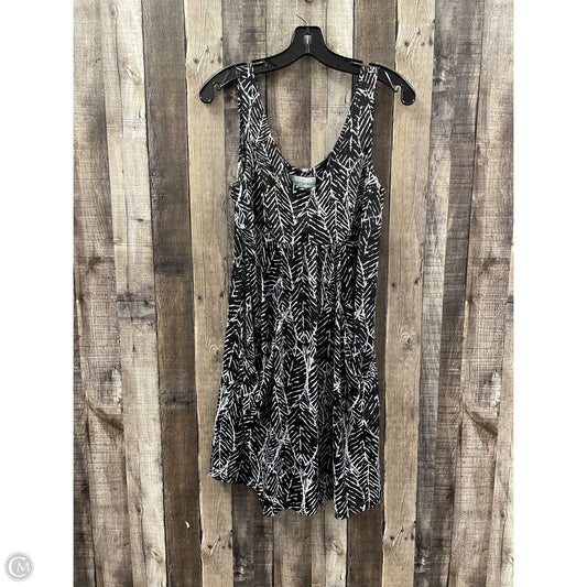 Dress Casual Short By Cme In Black & White, Size: M