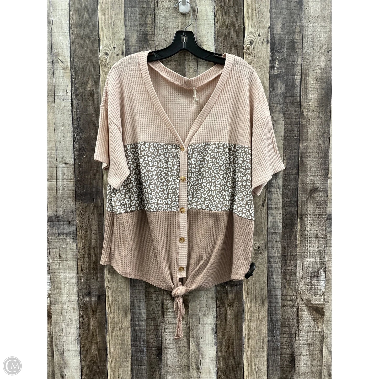 Top Short Sleeve By Cme In Tan, Size: 2x