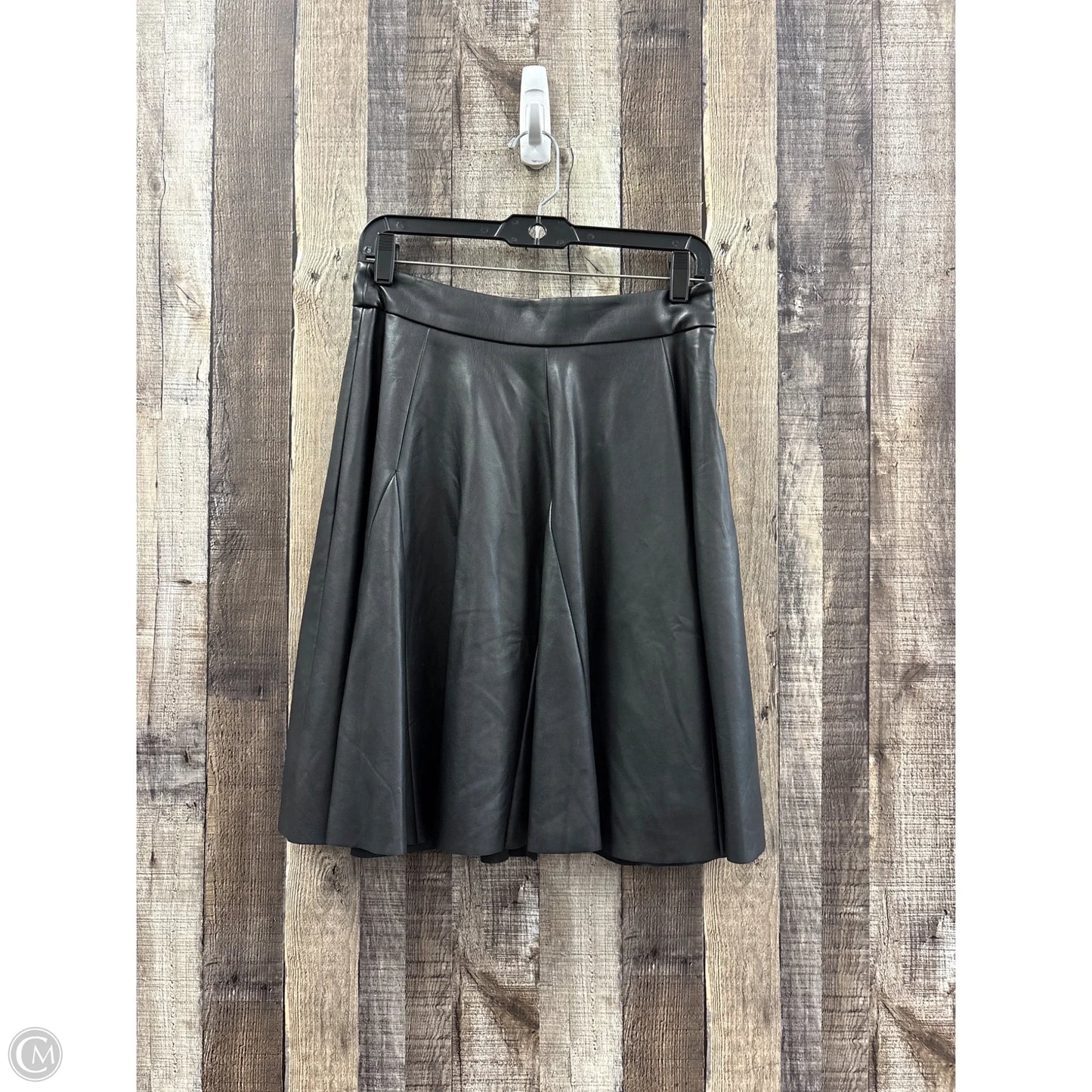 Skirt Midi By Banana Republic In Black, Size: 4