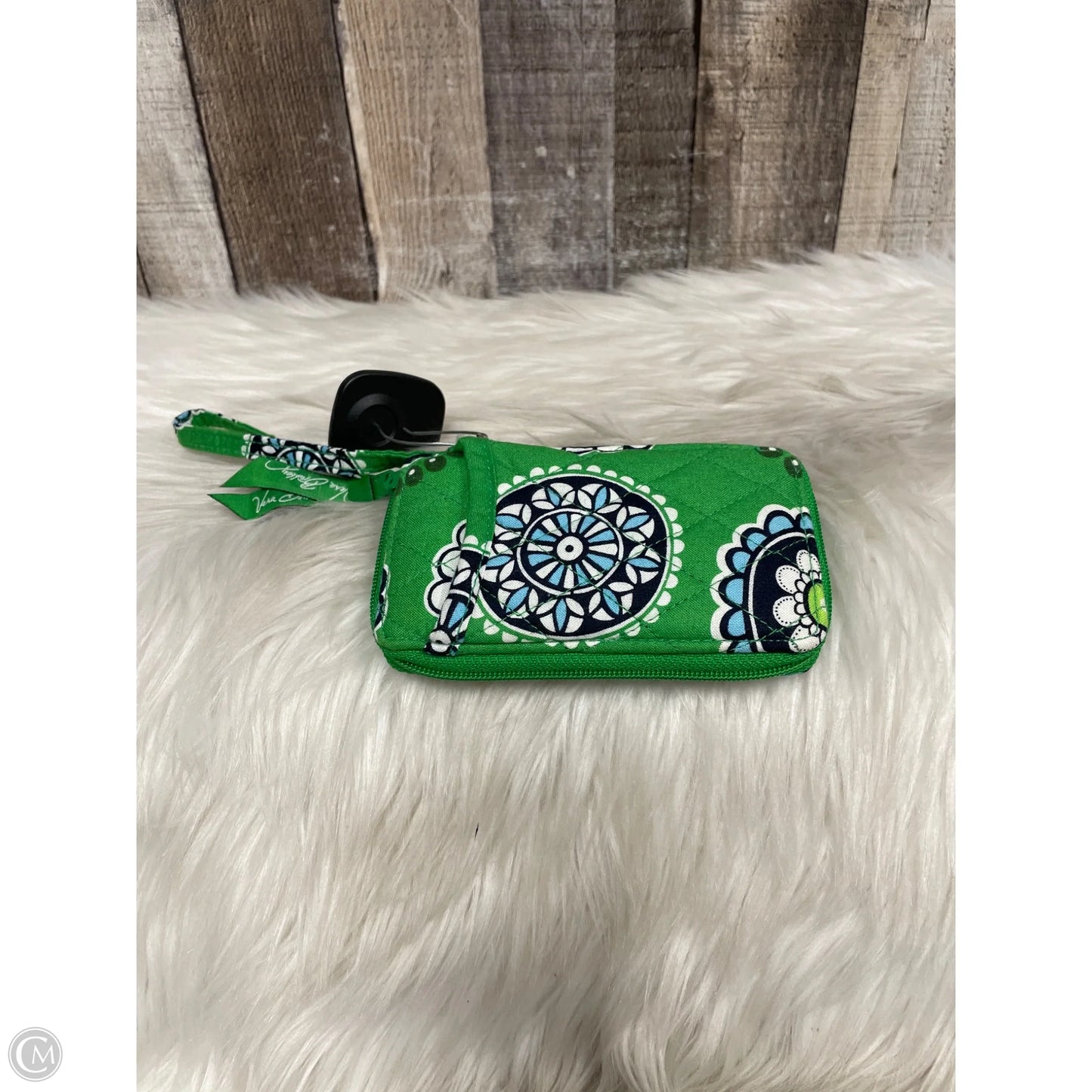 Wristlet By Vera Bradley, Size: Small