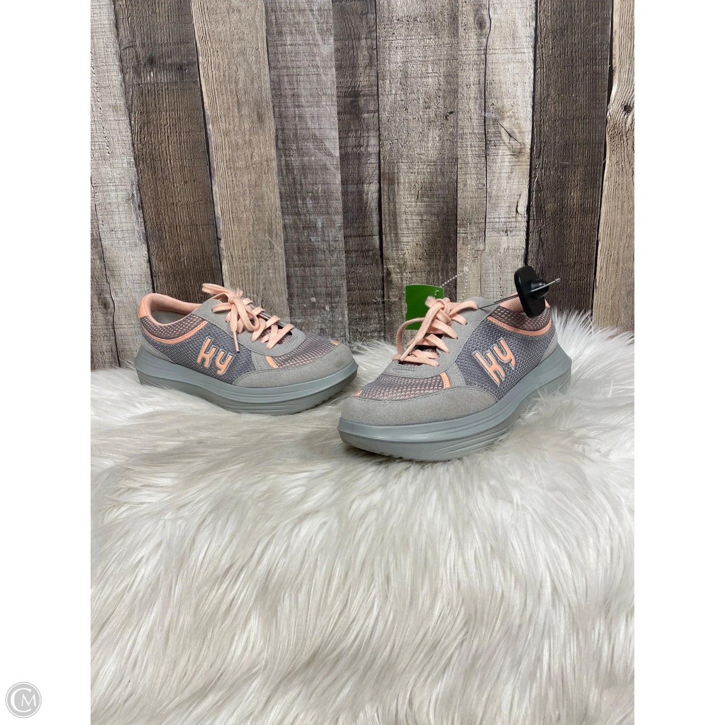Shoes Athletic By Cmb In Grey, Size: 8