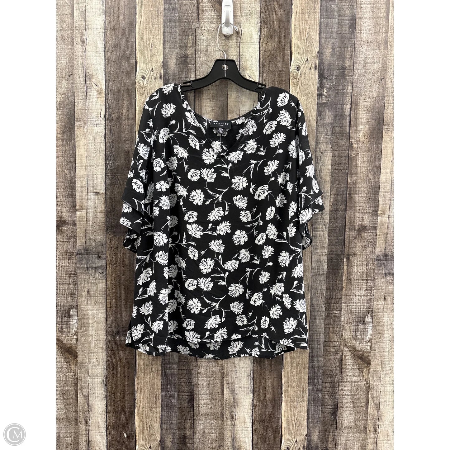Top Short Sleeve By Premise In Black & White, Size: 1x