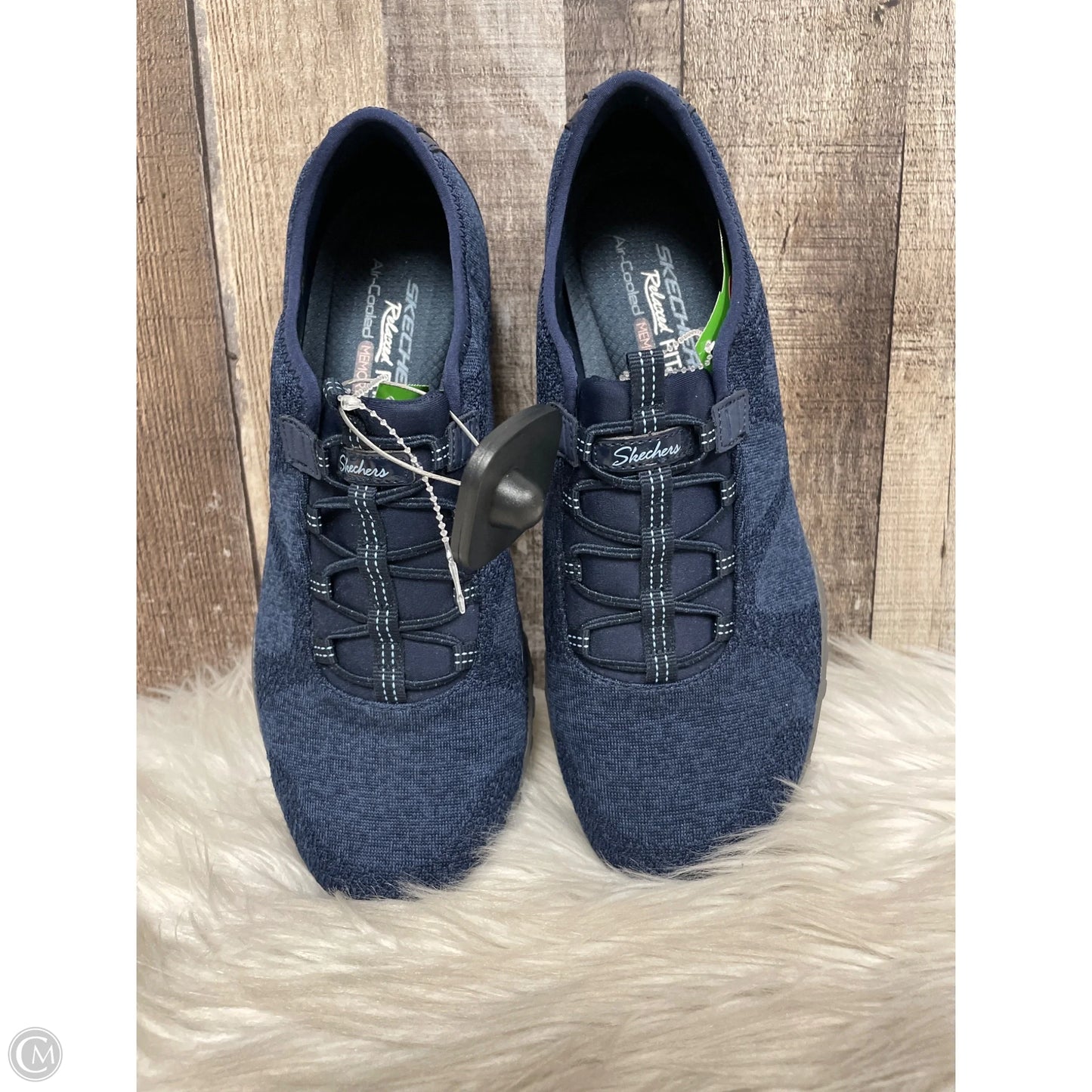 Shoes Sneakers By Skechers In Navy, Size: 9